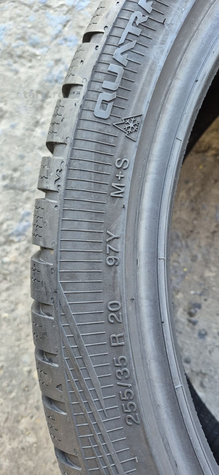 2 anvelope M+S ca noi Vredestein 255/35/20,dot 2022.Pret/buc. 5