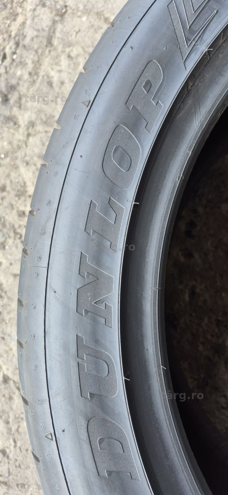 4 anvelope vara,fata Hankook 255/45/20,spate Dunlop 285/40/20.Pret/buc 6