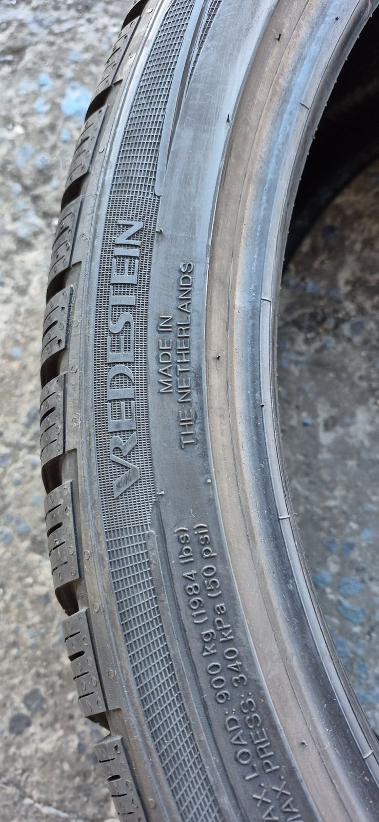 2 anvelope iarna ca noi Vredestein 275/35/22,dot 2025.Pret/bucata. 3