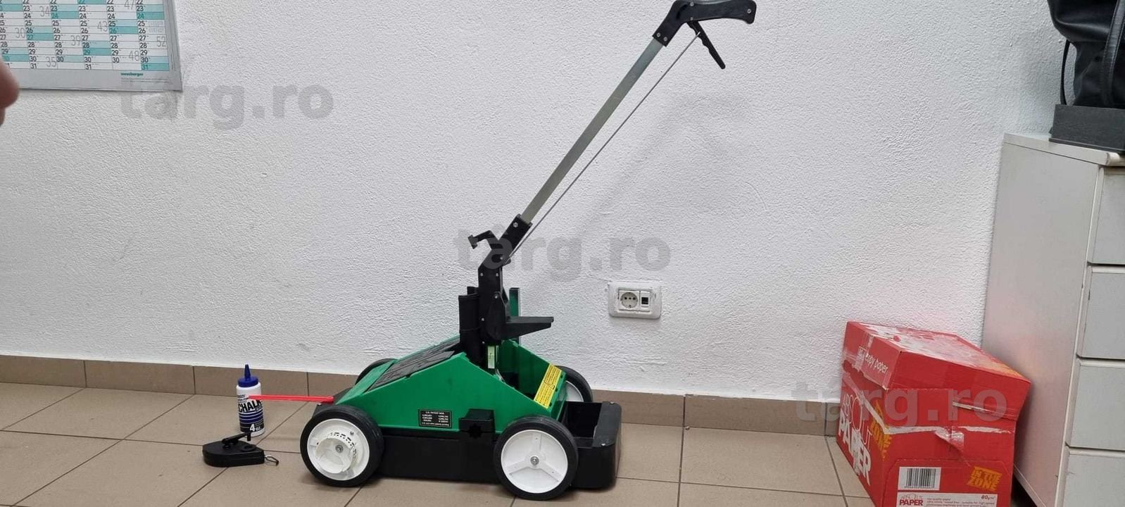 Aplicator vopsea, marcator parcari, trasator parcari/ hale/ incinte
