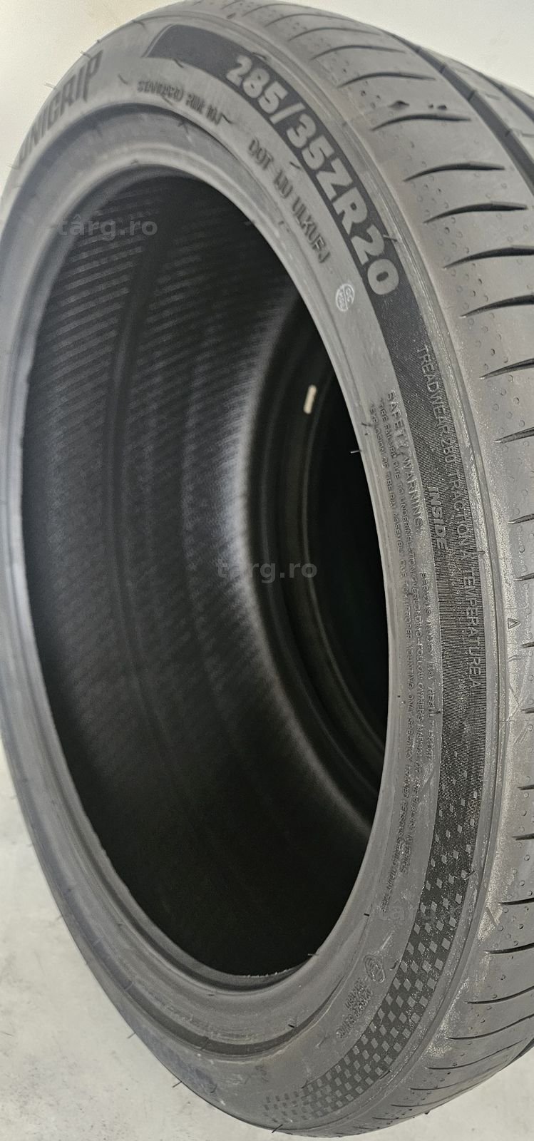 285/35 R20 104Y XL UNIGRIP (Gripmax) Anvelope noi vara protectie janta 3