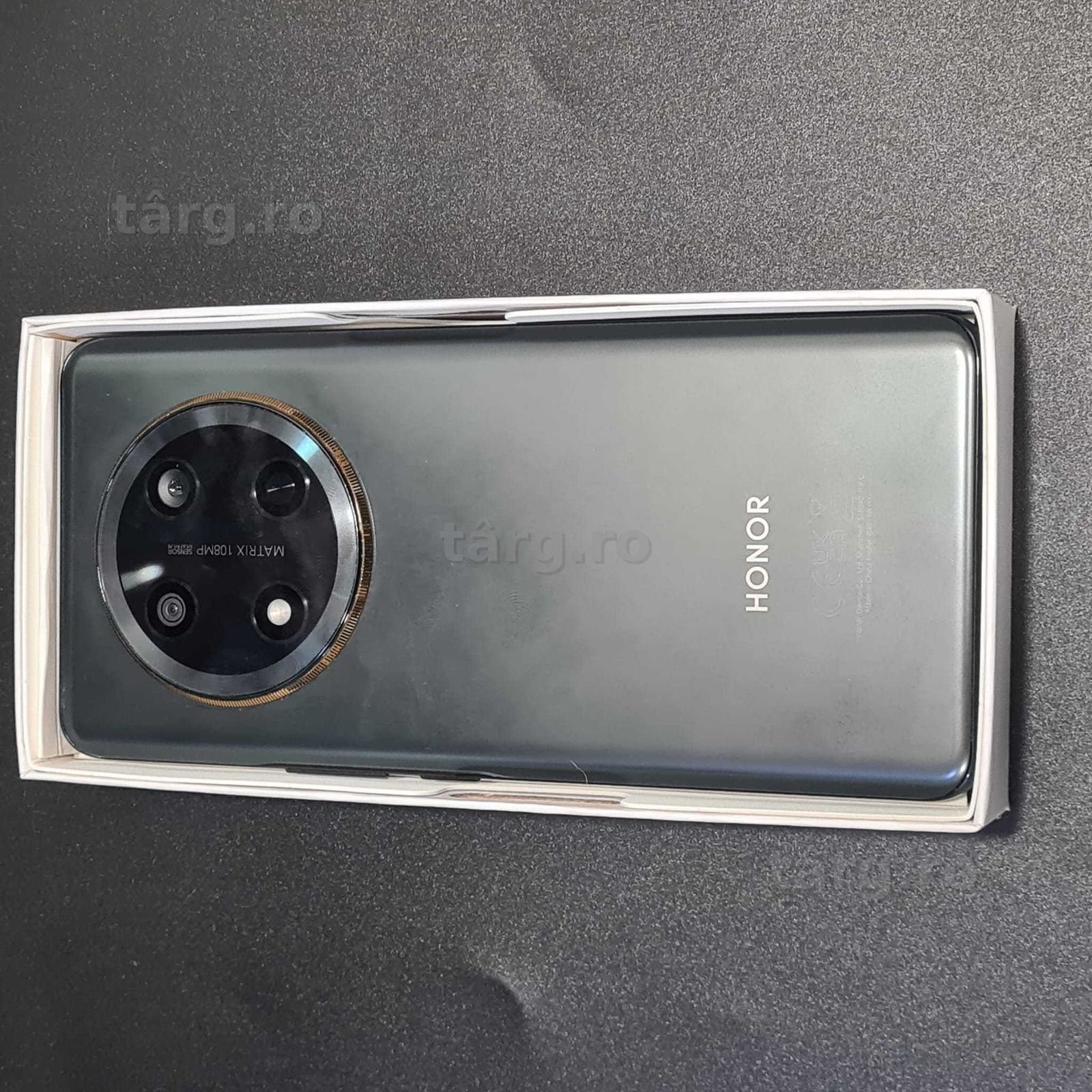 HONOR MAGIC 7  LITE 256 gb  8 gb  ram 2