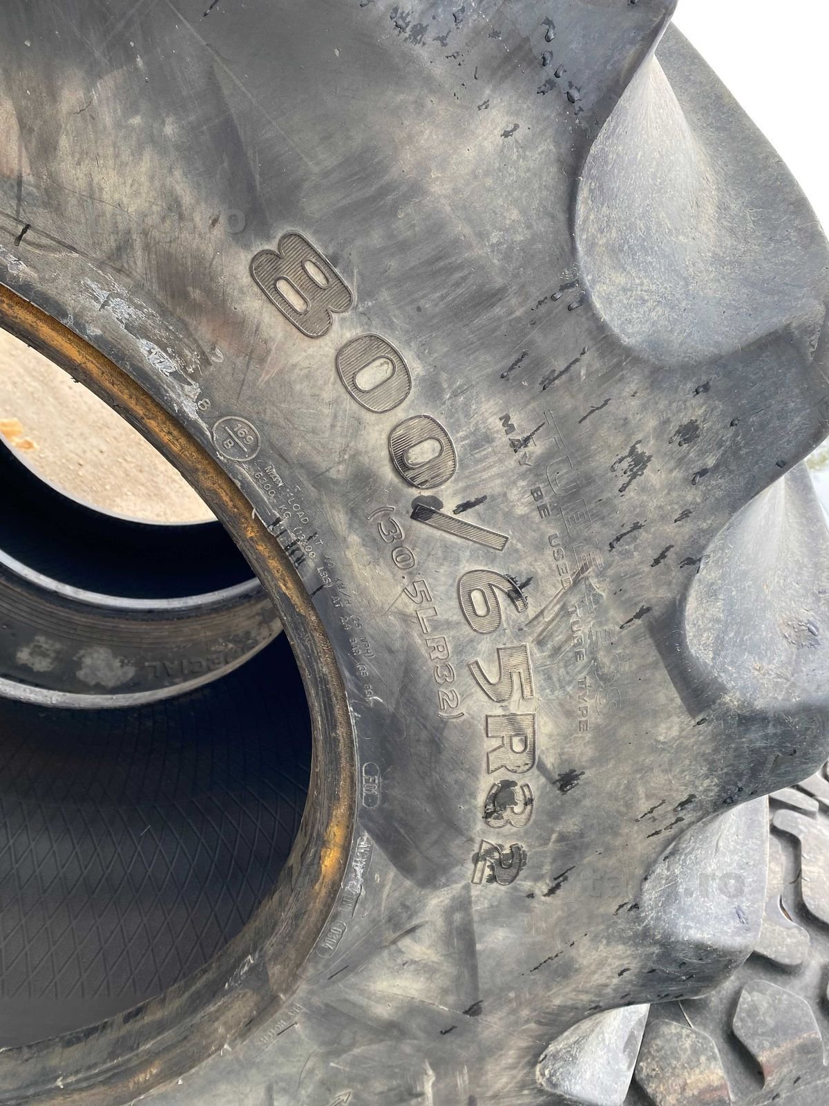 cauciuc Goodyear 800.65 R32 2