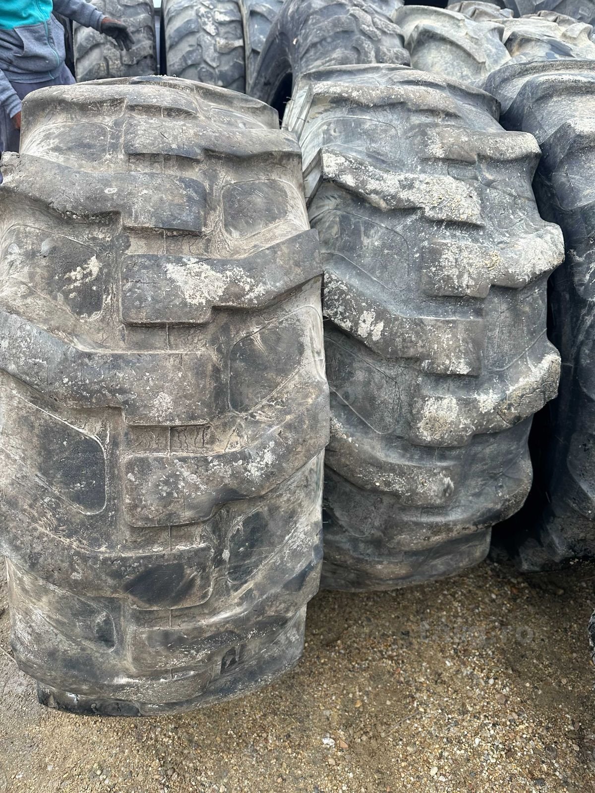 Anvelope sh 17.5 R24