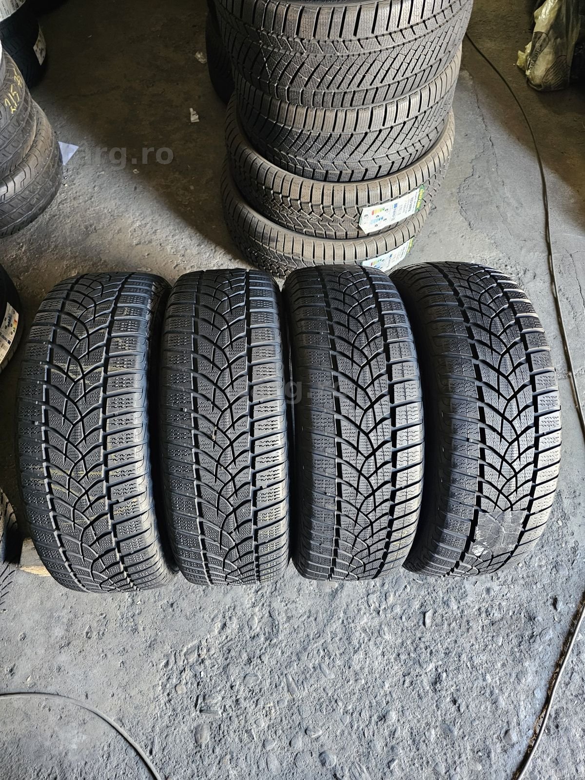 4 anvelope iarna 205 60 16 Goodyear 7mm