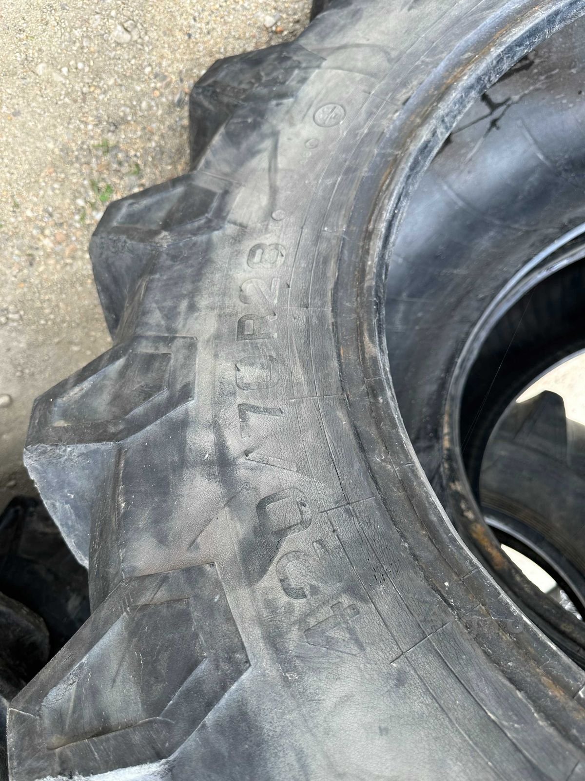 Cauciuc 420/70 R30 Pirelli 3