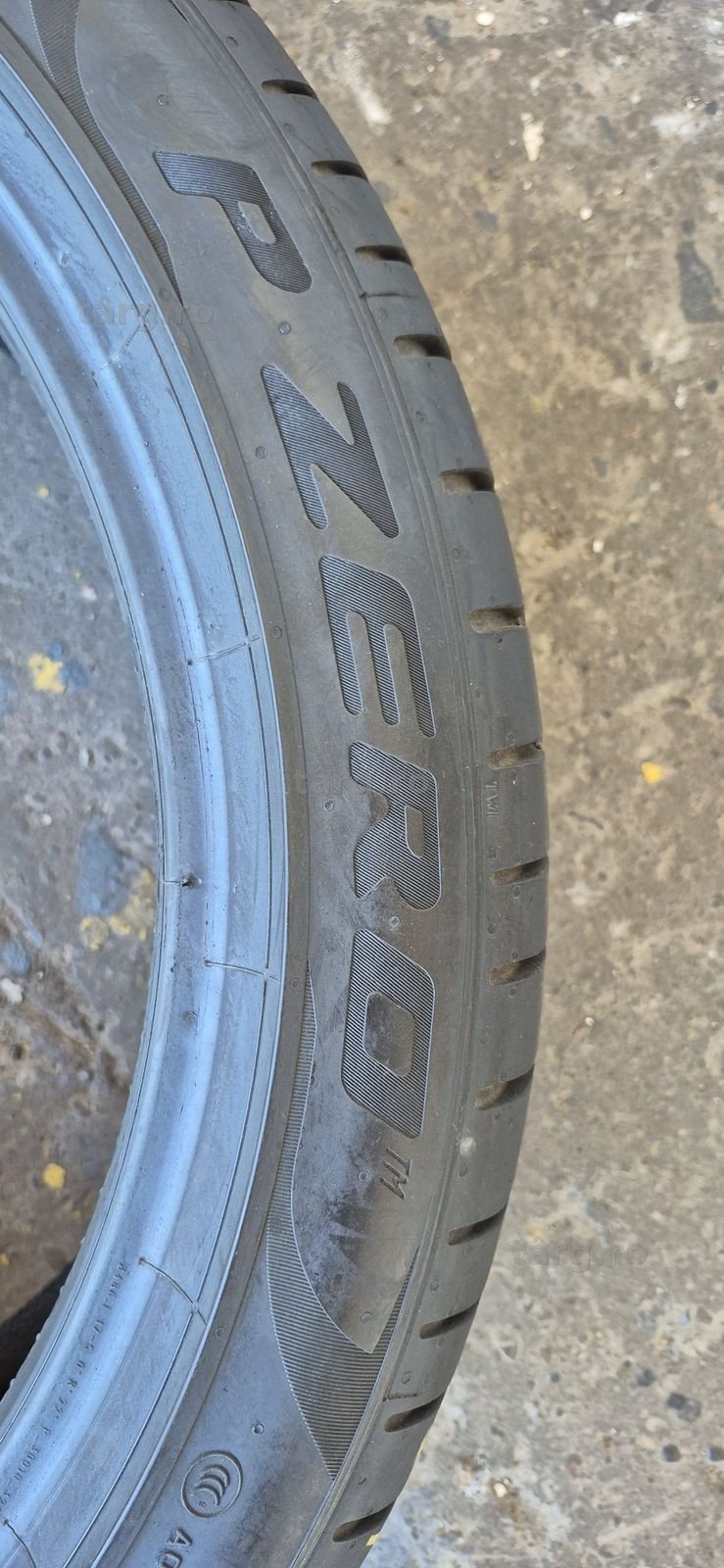 4 anvelope vara Pirelli,fata 245/40/19,spate 275/35/19.Pretul este pe bucata 4