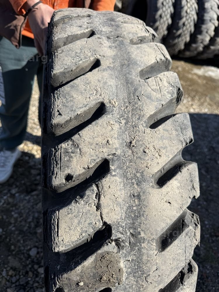 1000-20 brigestone 4