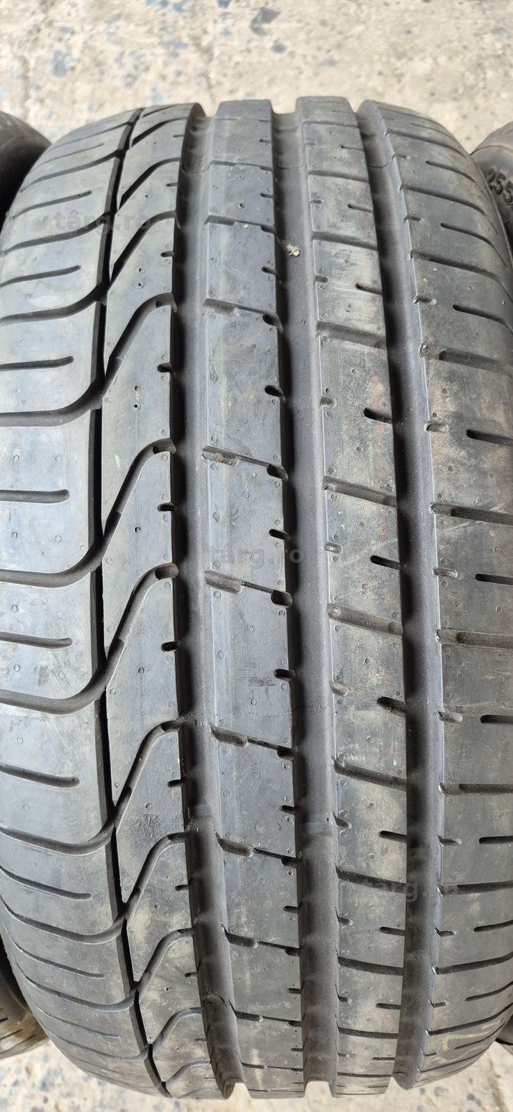 4 anvelope vara Pirelli 255/35/20,dot 2022-2024.Pretul este pe bucata 3