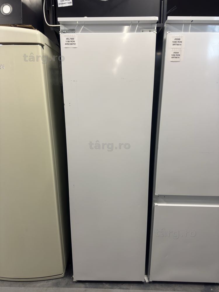 Frigider încorporabil No-Frost Whirlpool ARG 180701