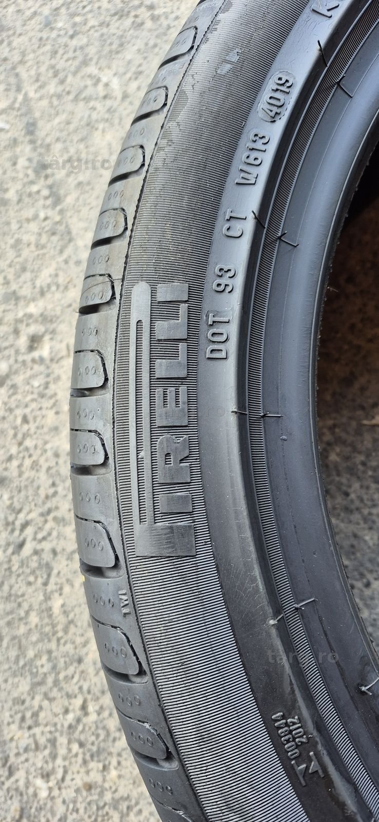 4 anvelope vara noi Pirelli 215/45/17.Pretul este pe bucata. 4