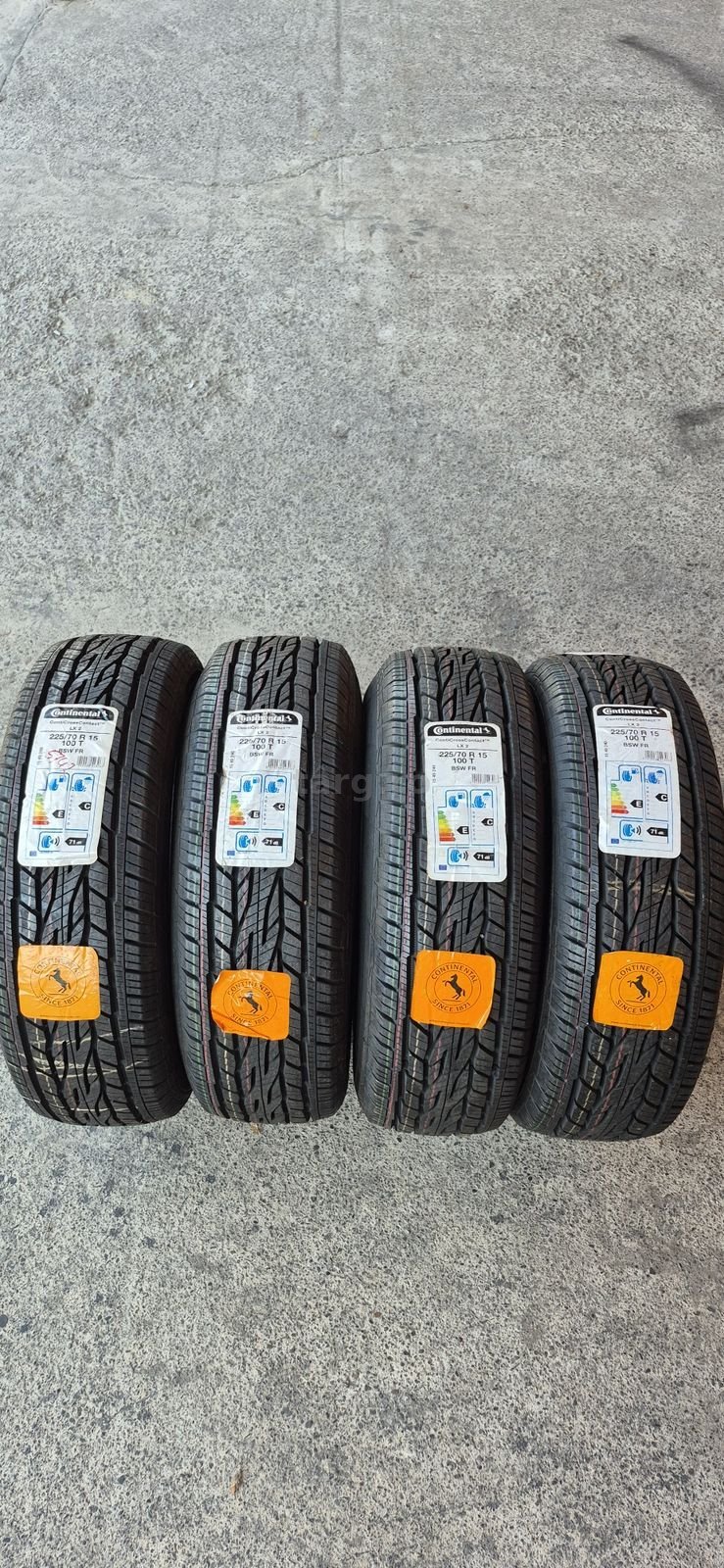4 anvelope M+S noi Continental 225/70/15.Pretul este pe bucata.