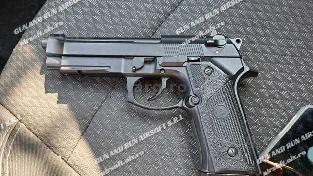 Pistol + Munitie Airsoft F.PUTERNIC Manual NOU!! *FULL METAL*pe Spring