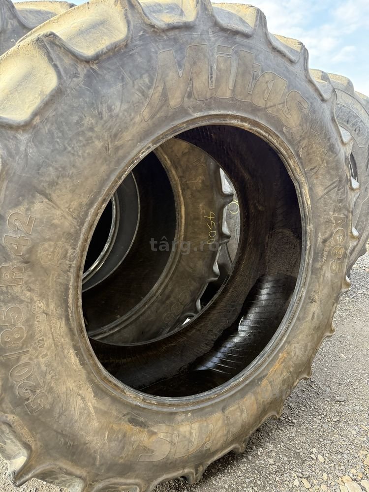 520/85r42 mitas 4