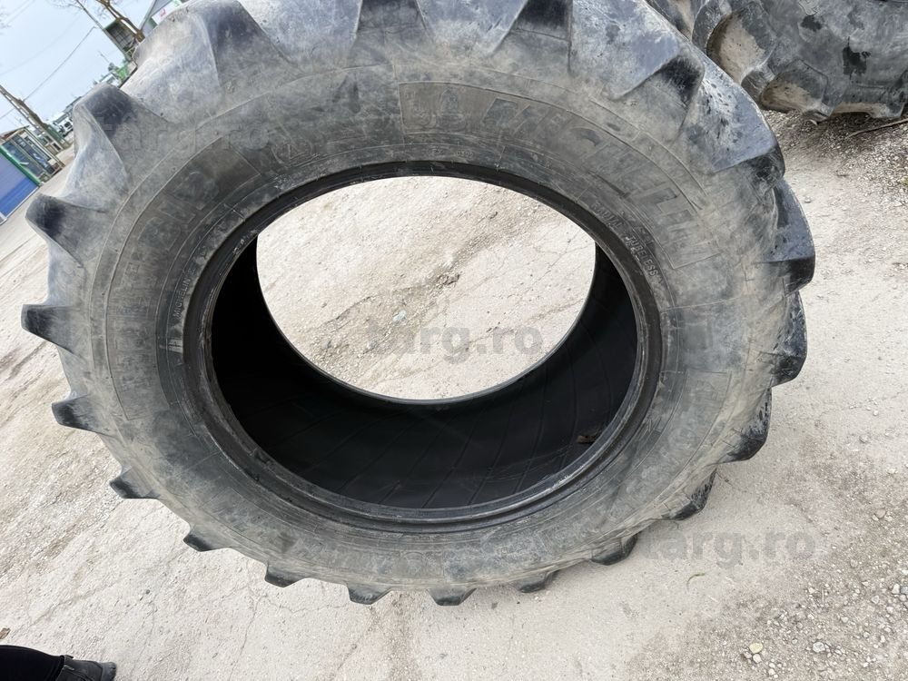 440/65r28 michelin 4