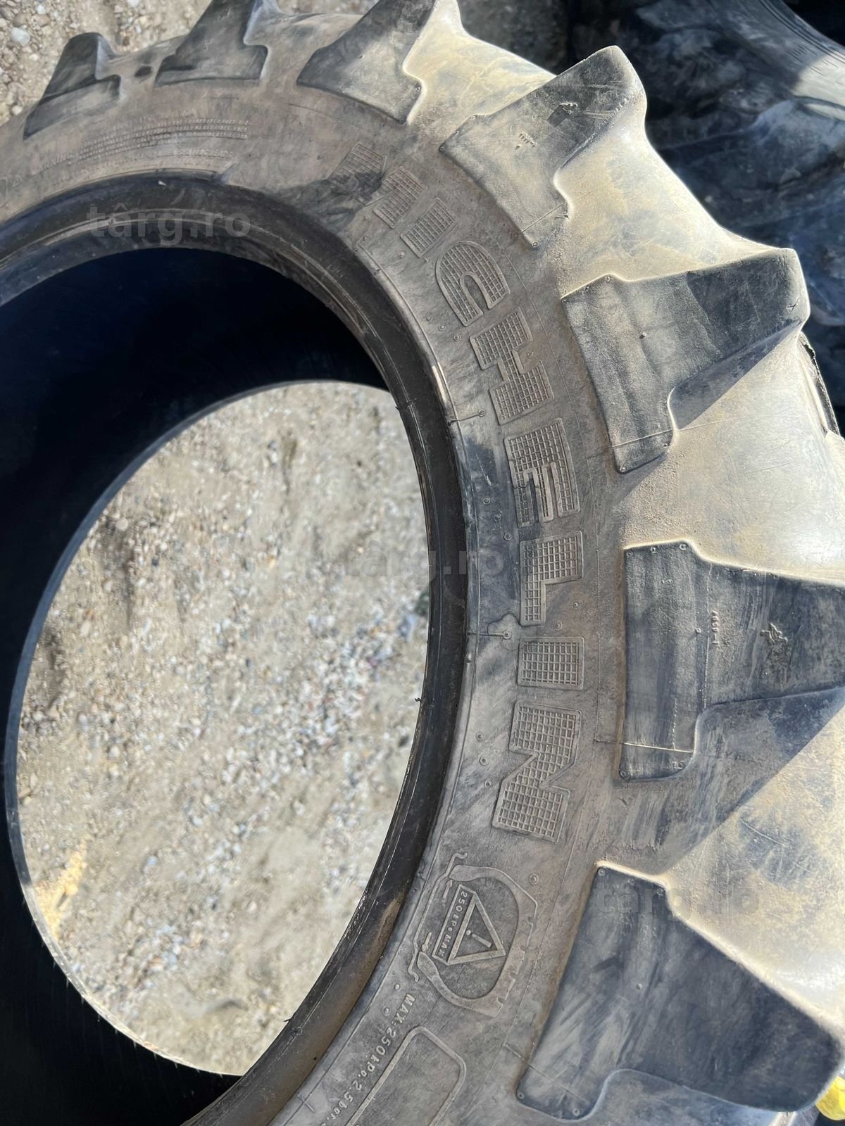 cauciuc 11.2 R24 Michelin 3