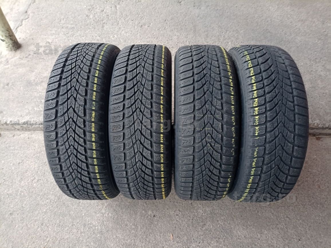 4 anvelope Runflat de iarna ca noi Dunlop 215/55 R18 dot 1119/2517
