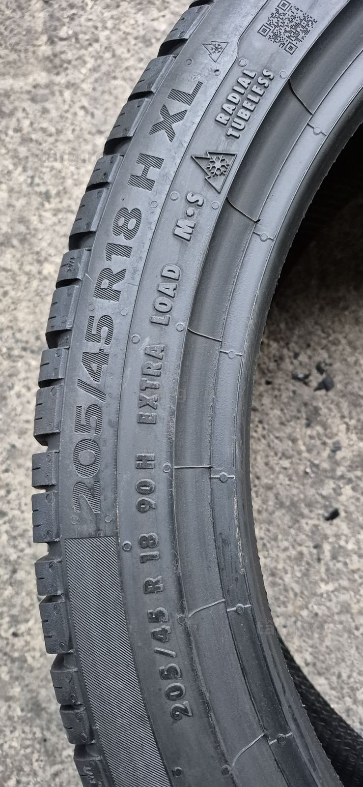 2 anvelope iarna ca noi Continental 205/45/18.Pretul este pe bucata. 5