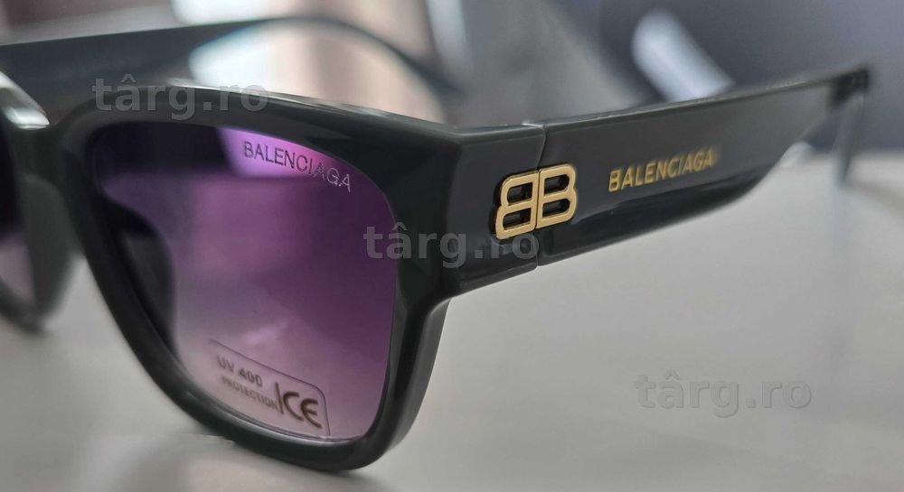 Ochelari de soare Balenciaga.