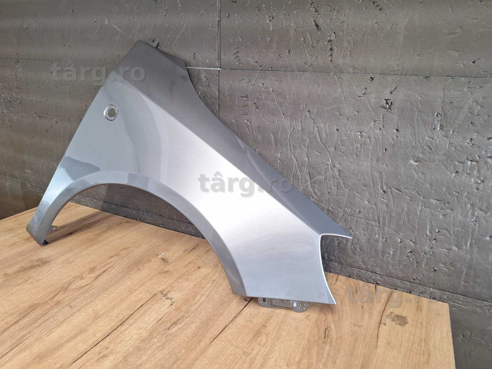 Aripa Fata Dreapta Skoda Fabia 2 II 2007-2014 (F8L (Gri))