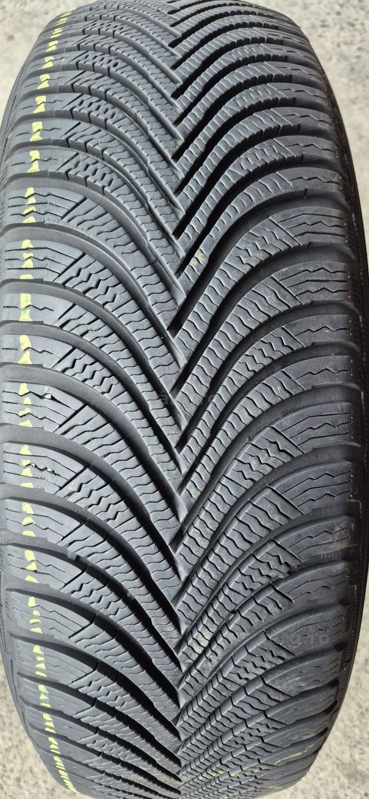 4 anvelope iarna ca si noi Michelin 215/65/17.Pretul este pe bucata. 3