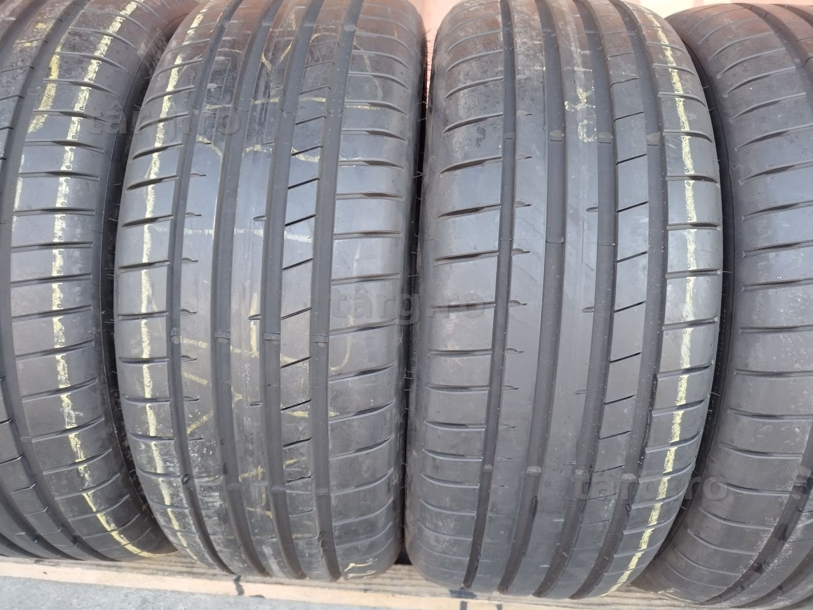 4 anvelope de vară ca si noi Dunlop RFT 225/45/19 4