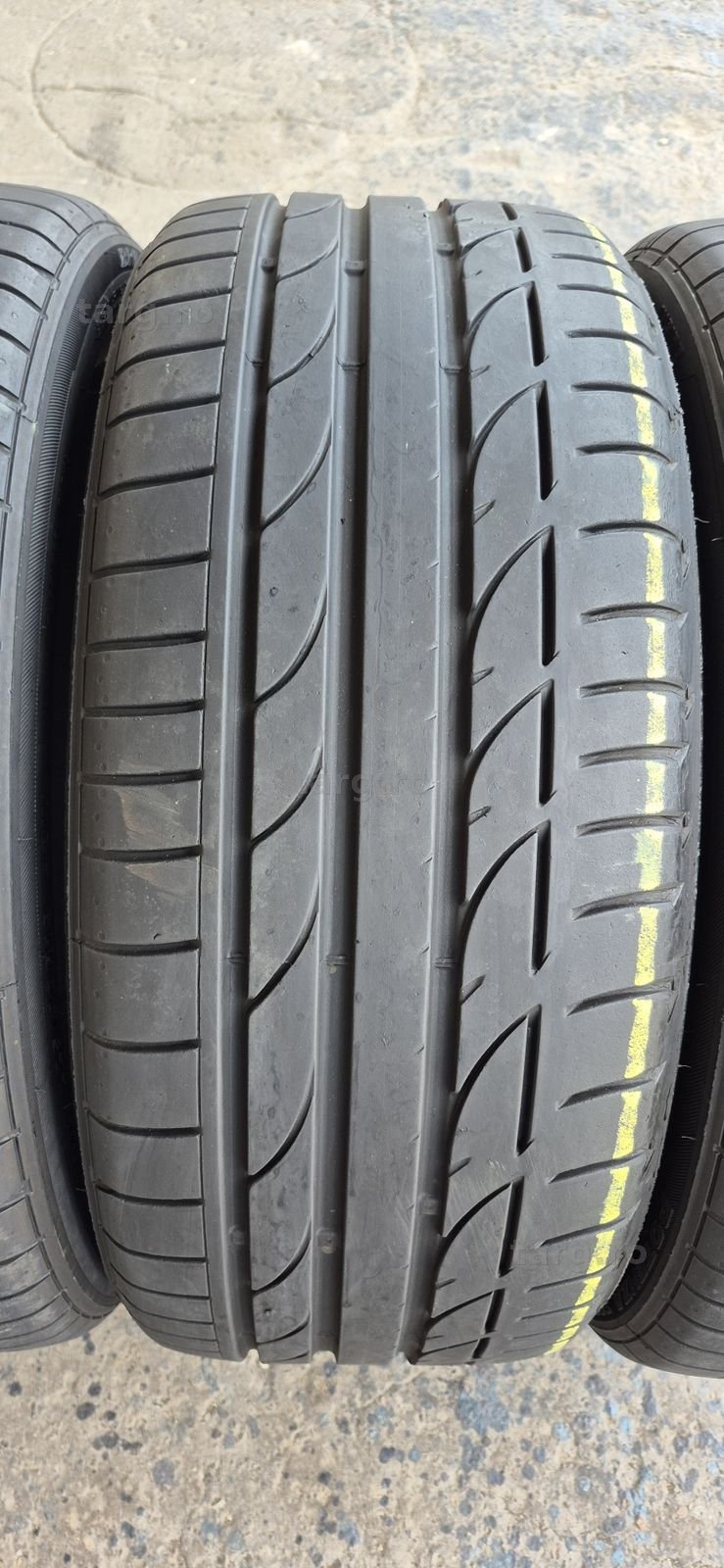 4 anvelope vara Bridgestone 225/40/19,dot 2022.Pretul este pe bucata. 3
