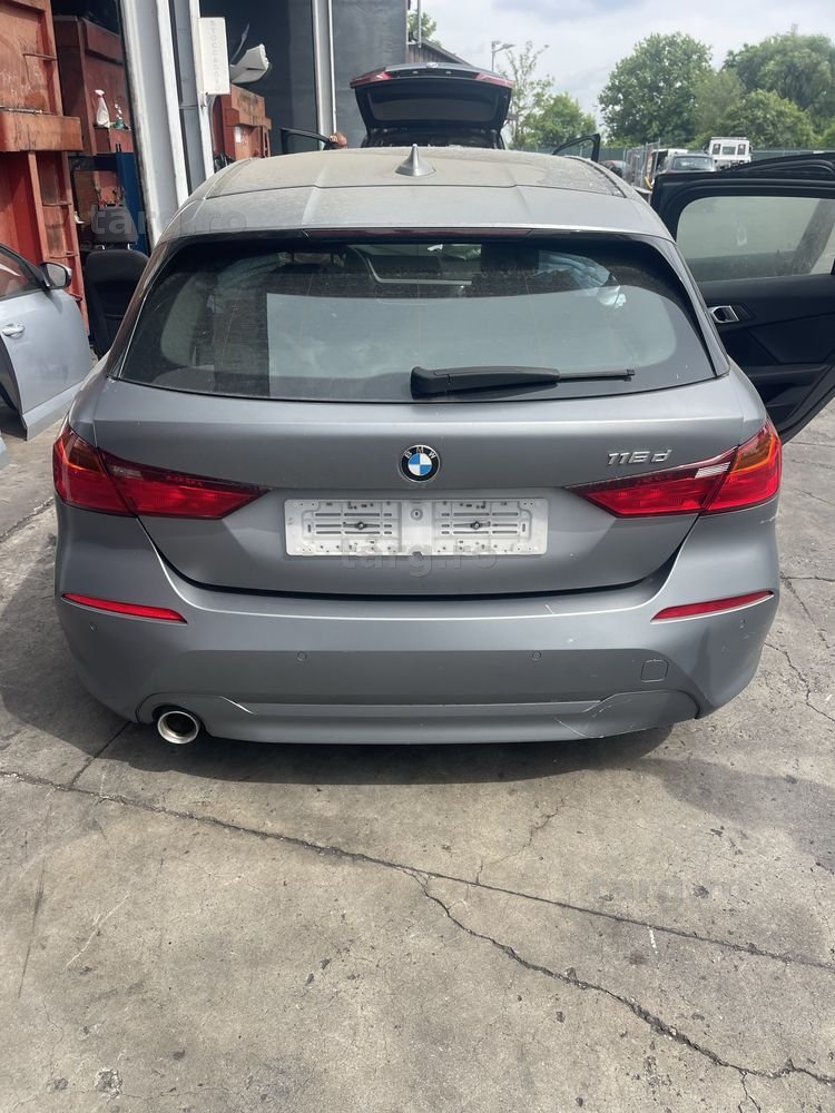 Dezmembrez BMW Seria 1 F40