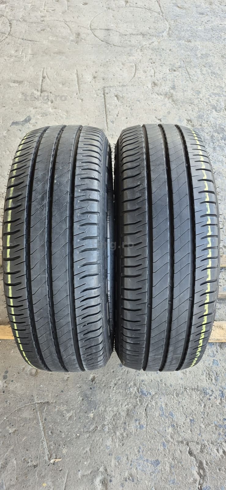 2 anvelope vara ca noi  Michelin 235/60/17C,dot 2024.Pret/bucata.