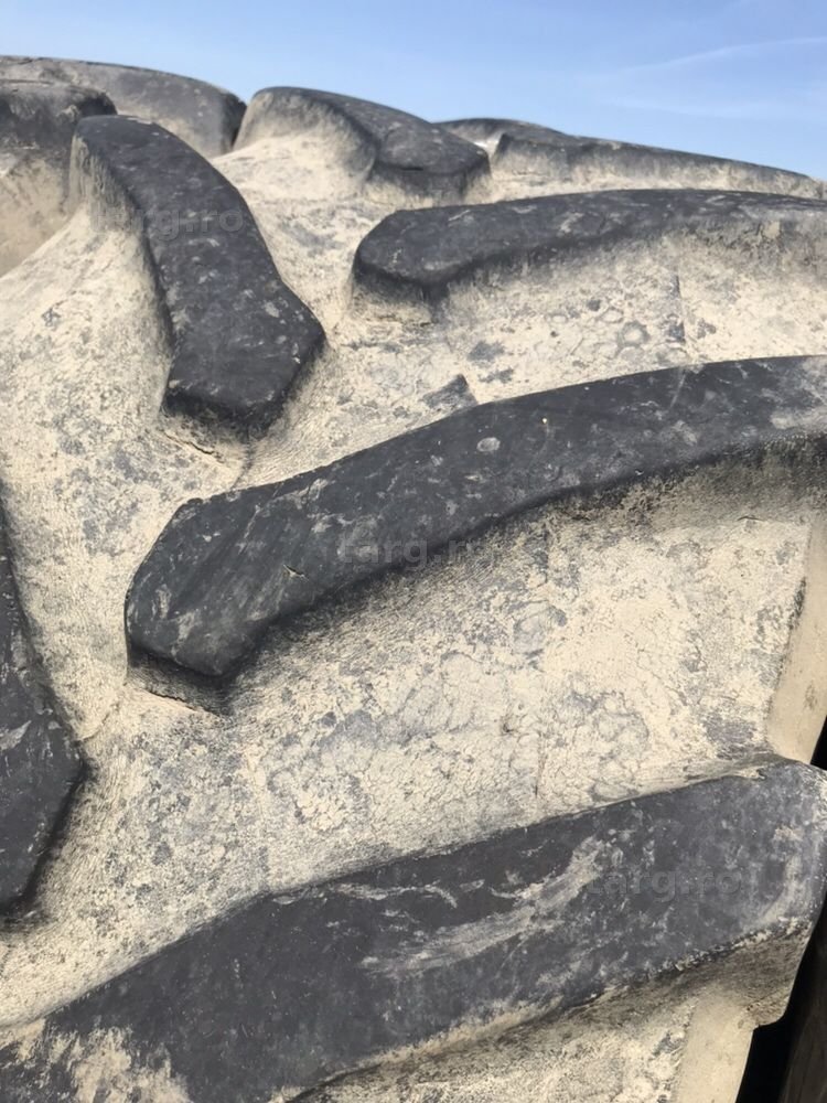 540/65r24 Pirelli 3