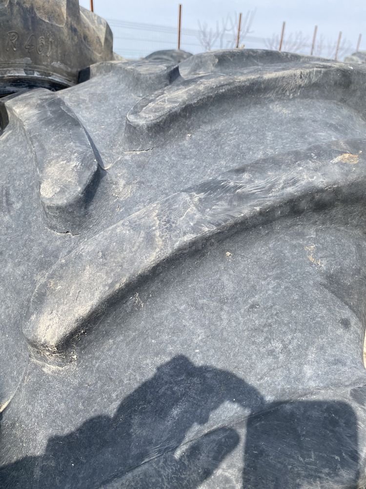 600/70r28 2