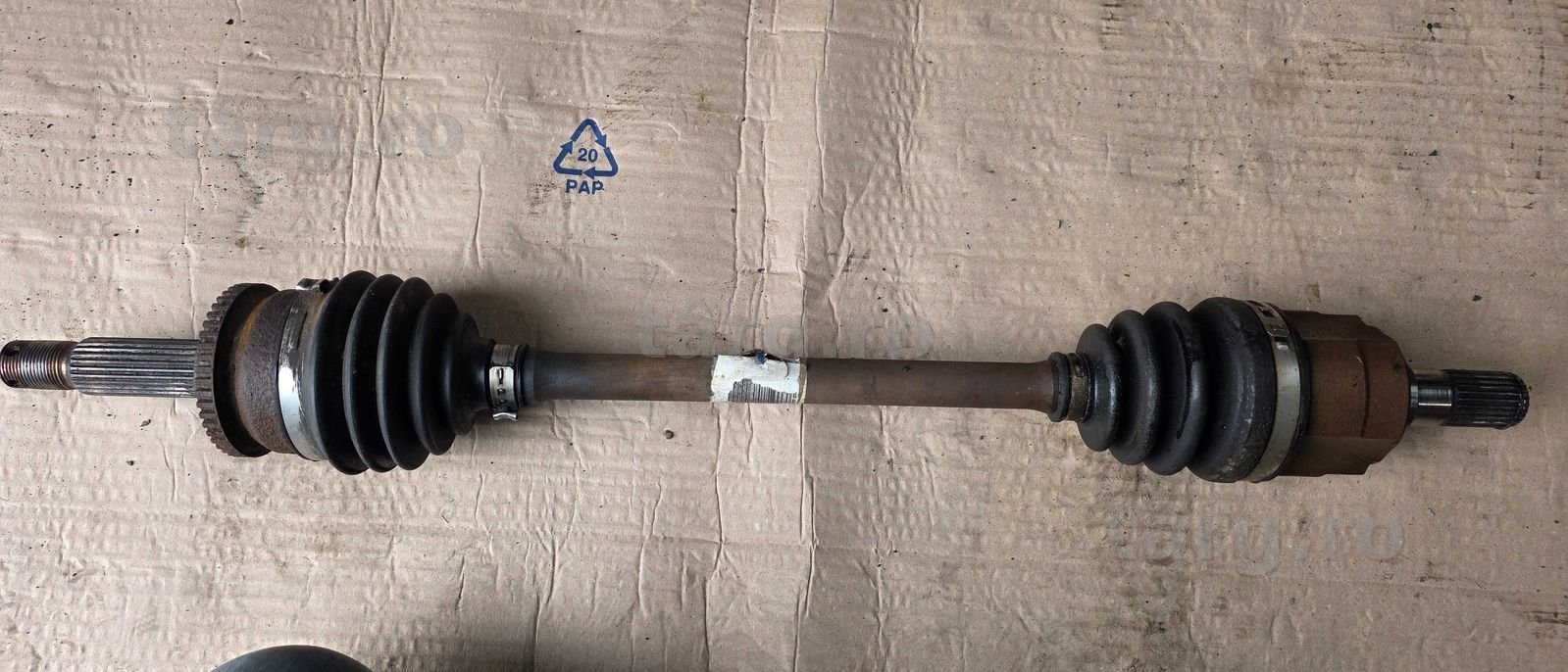 Planetara stanga fata Hyundai i20 1.2 benzina G4LA 2009 - 2013