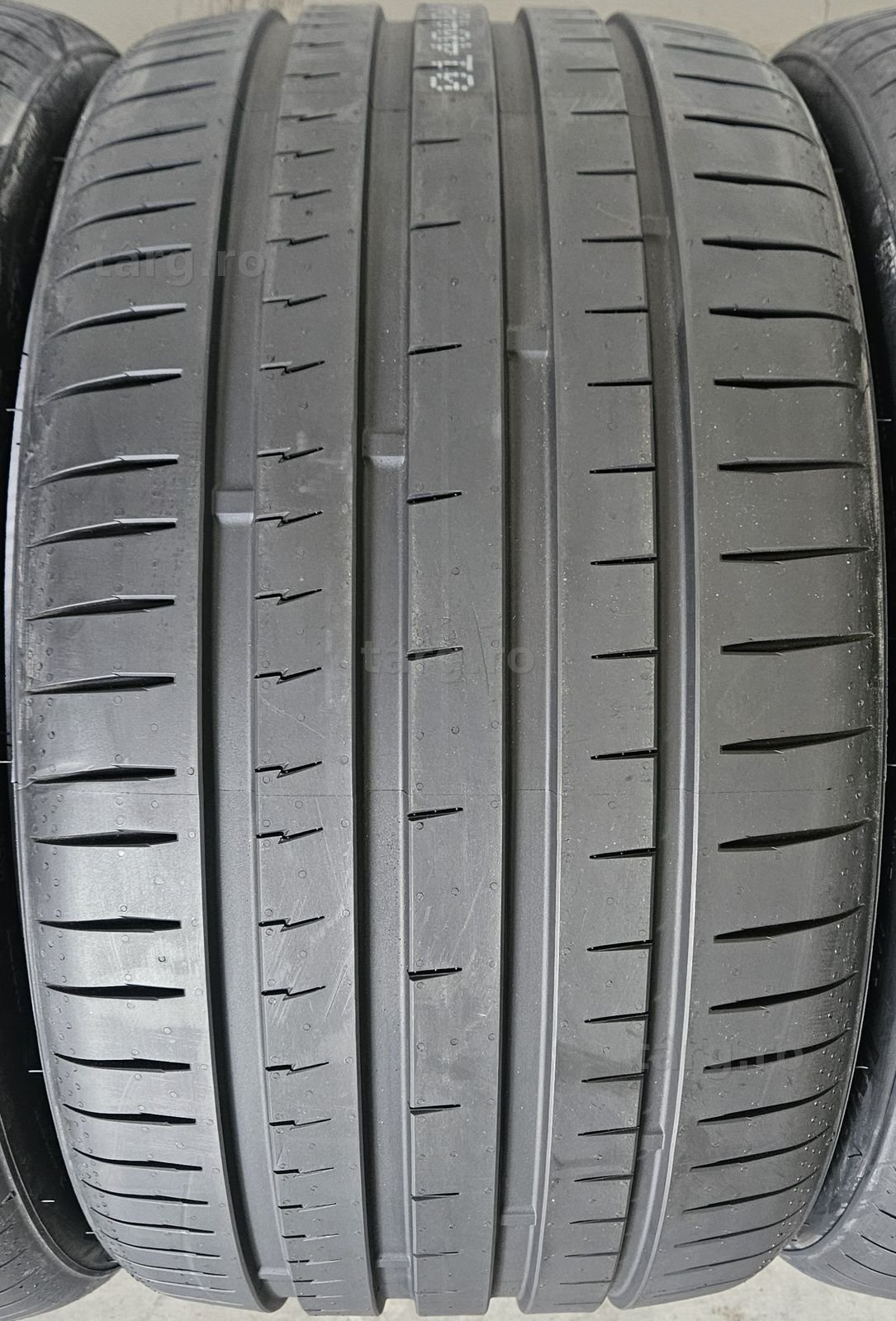 285/30 R20 99Y XL UNIGRIP (Gripmax) Anvelope noi vara protectie janta 5