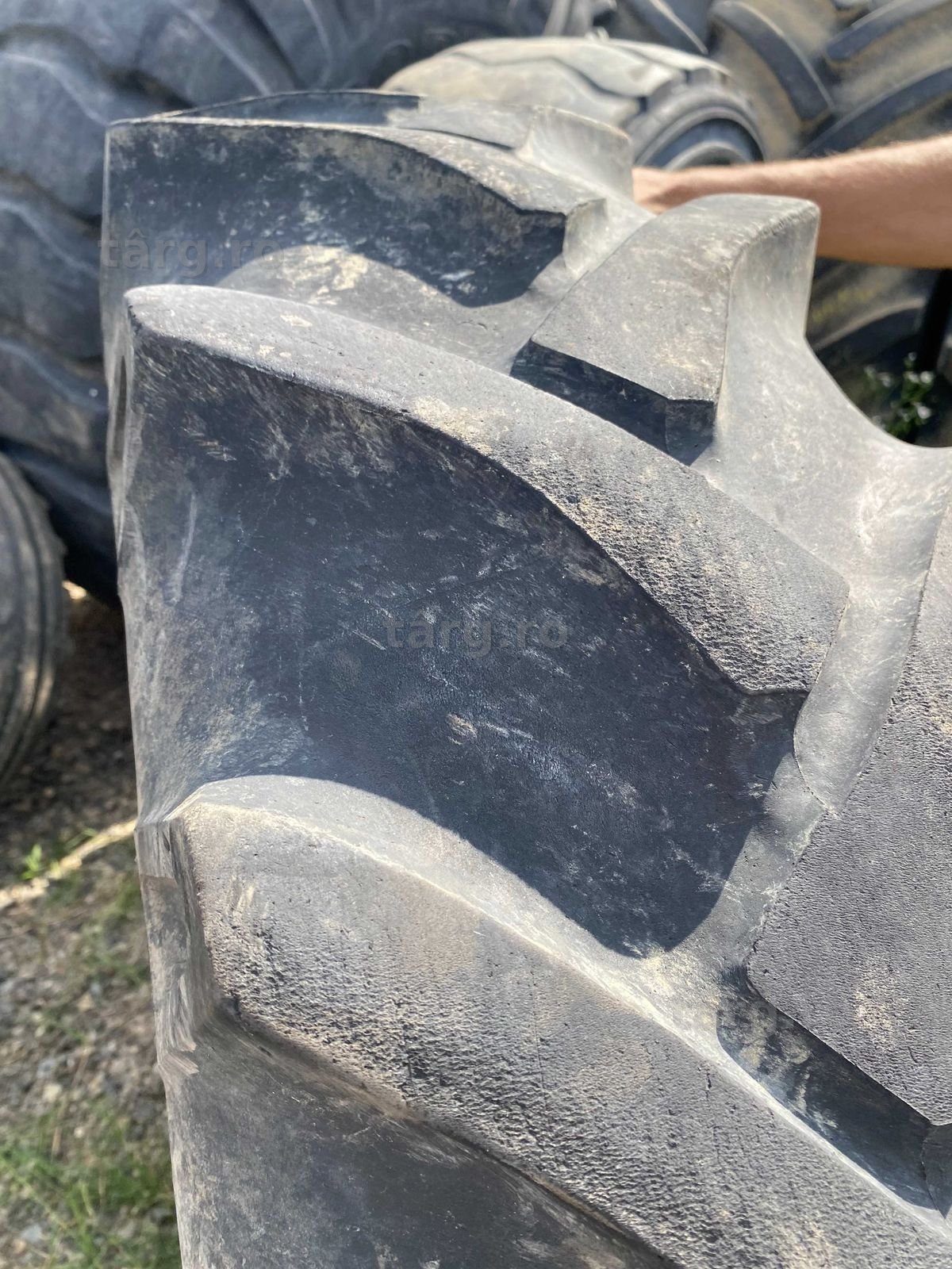 Anvelopa 12.4 R32 Vredestein 4
