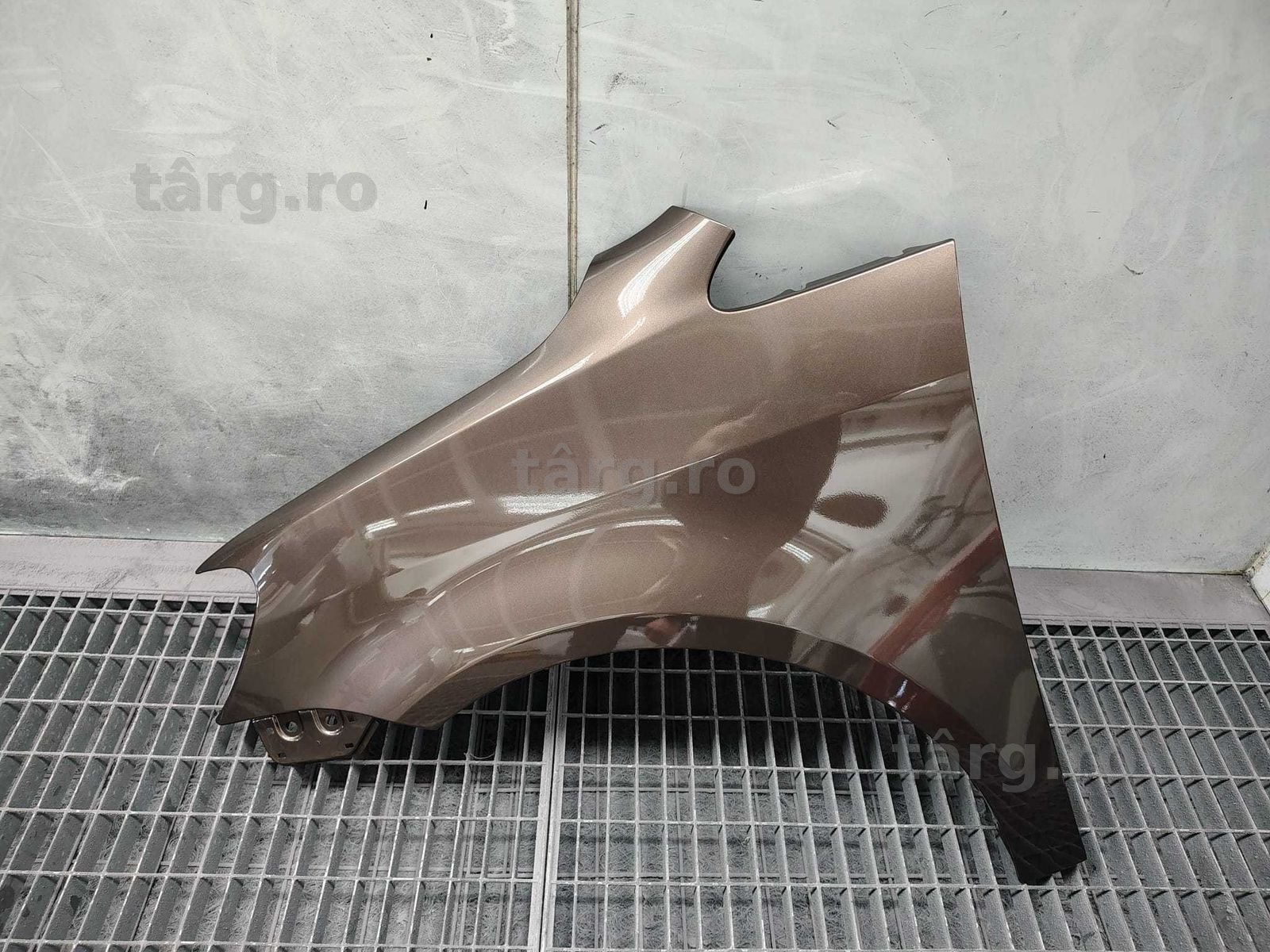 Aripa Fata Stanga VW Touran 2007-2011 (LH8Z (Maro))