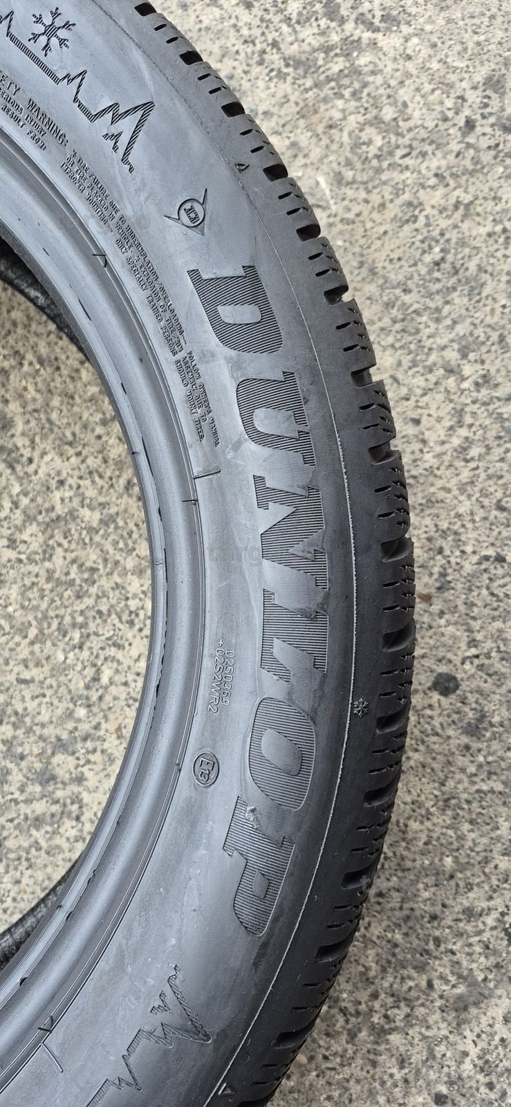2 anvelope iarna Dunlop ca si noi,245/50/19,dot 2021.Pret/bucata. 3