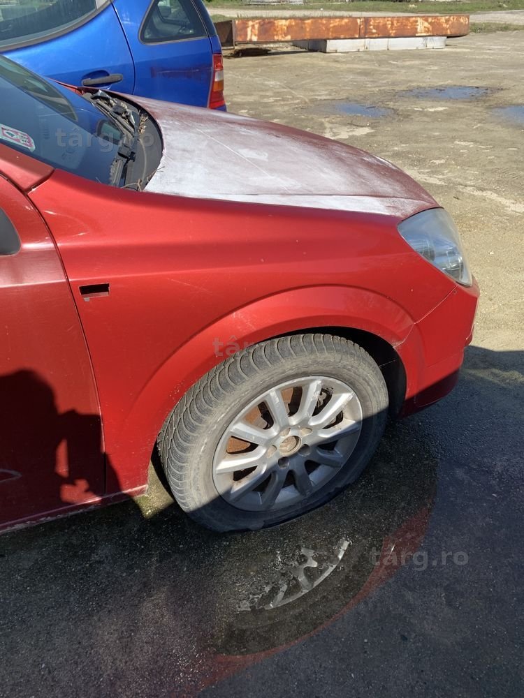 Aripa dreapta fata Opel Astra H