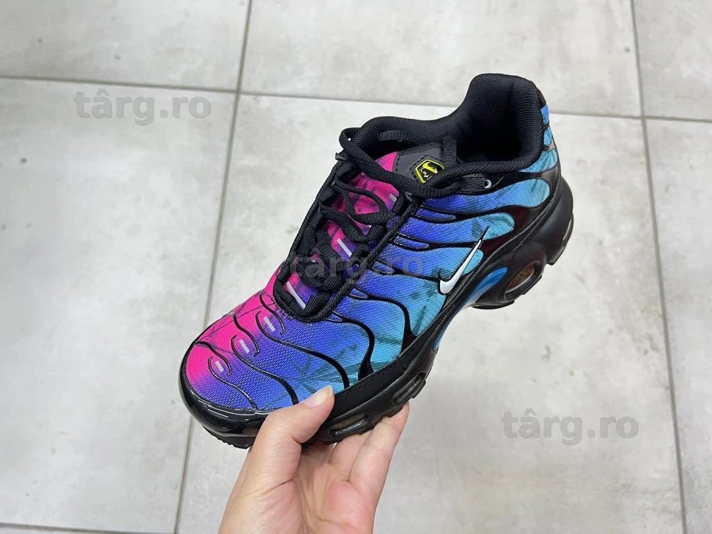 Încălțăminte sport Nike, adidas New Balance 5