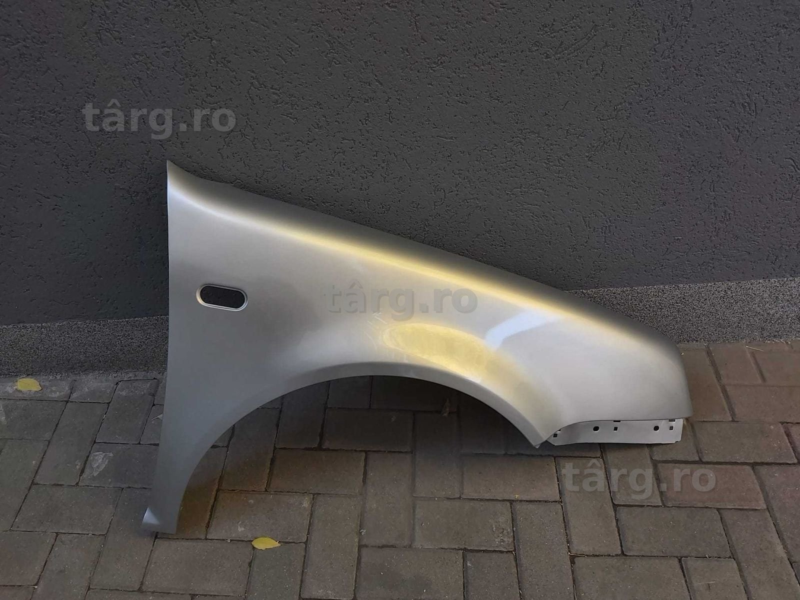 Aripa Fata Dreapta VW Golf 4 IV 1998-2004 Gri Deschis