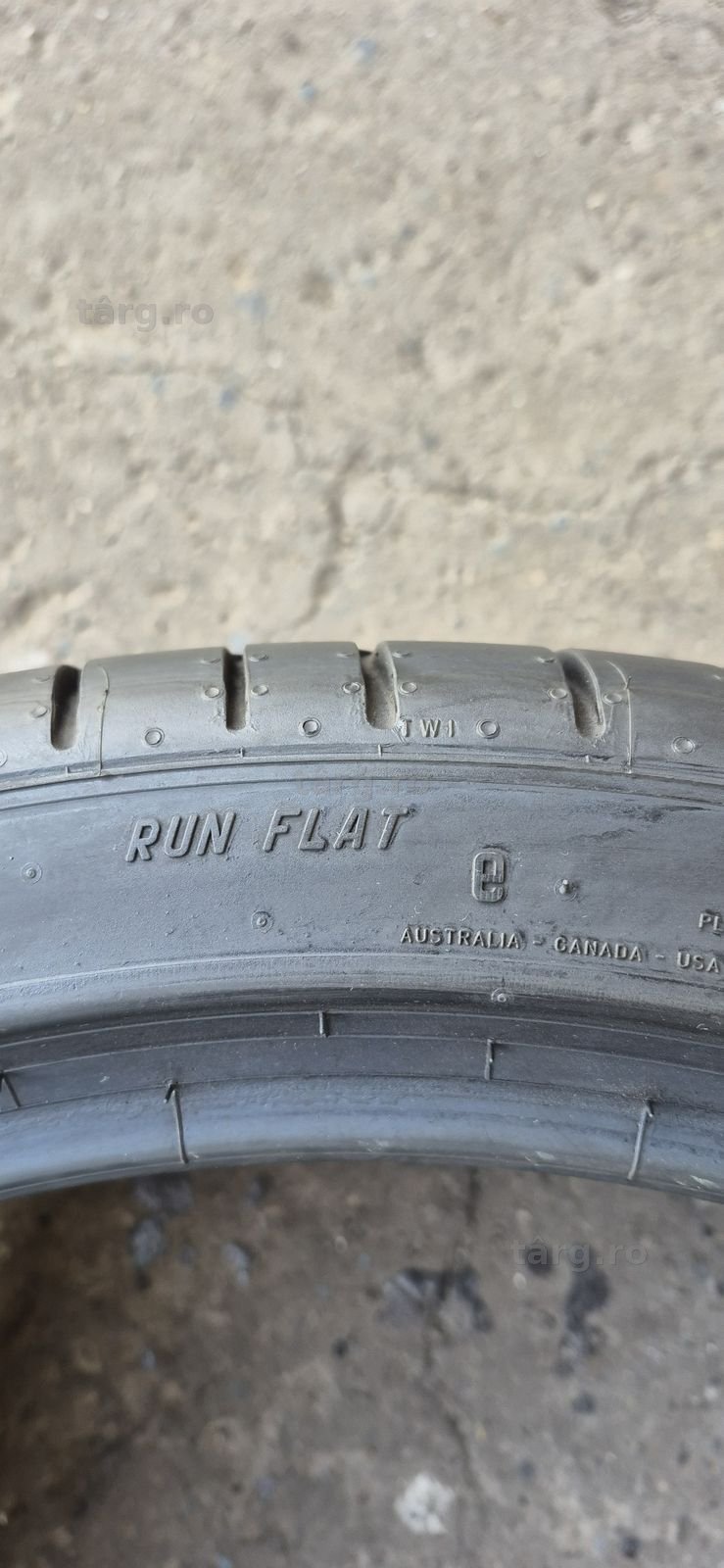 2 anvelope vara Pirelli runflat  275/35/21.Pretul este pe bucata. 6