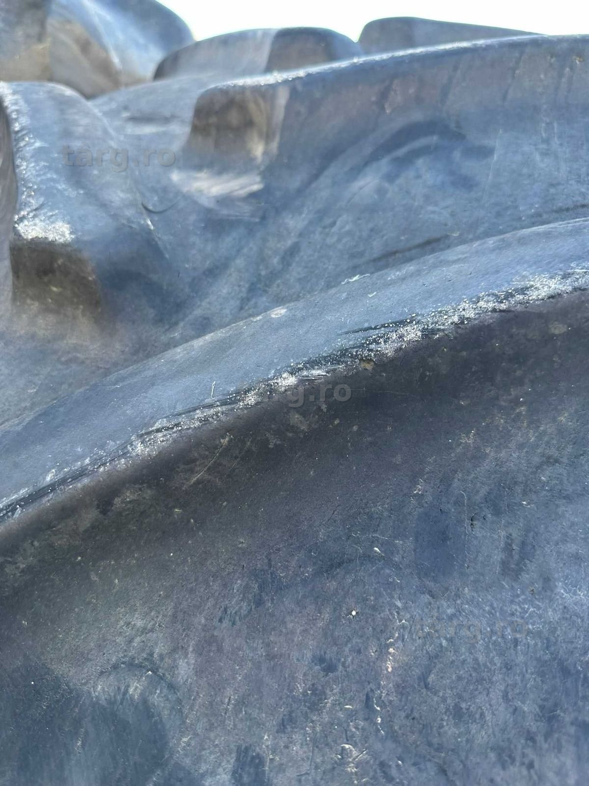 710/70  R42  BKT 5