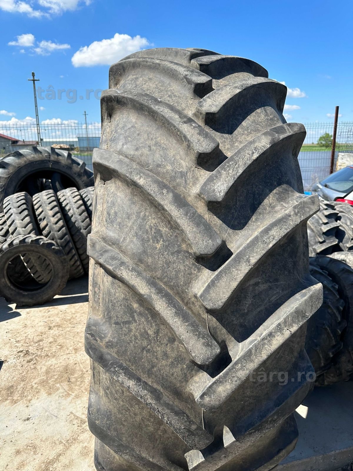 Anvelopa 680/85 R32