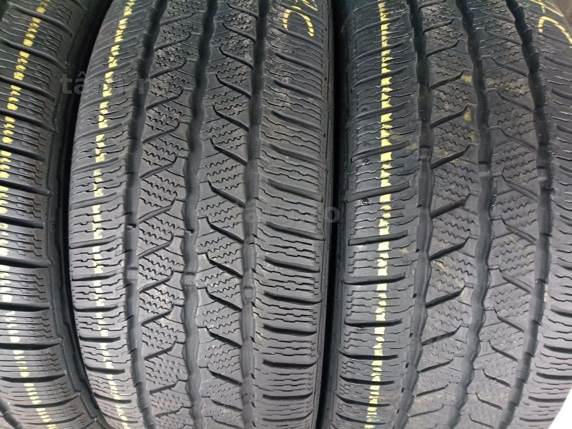 4 anvelope de iarna Continental 225/55 R17C.Pretul este pe bucata. 3
