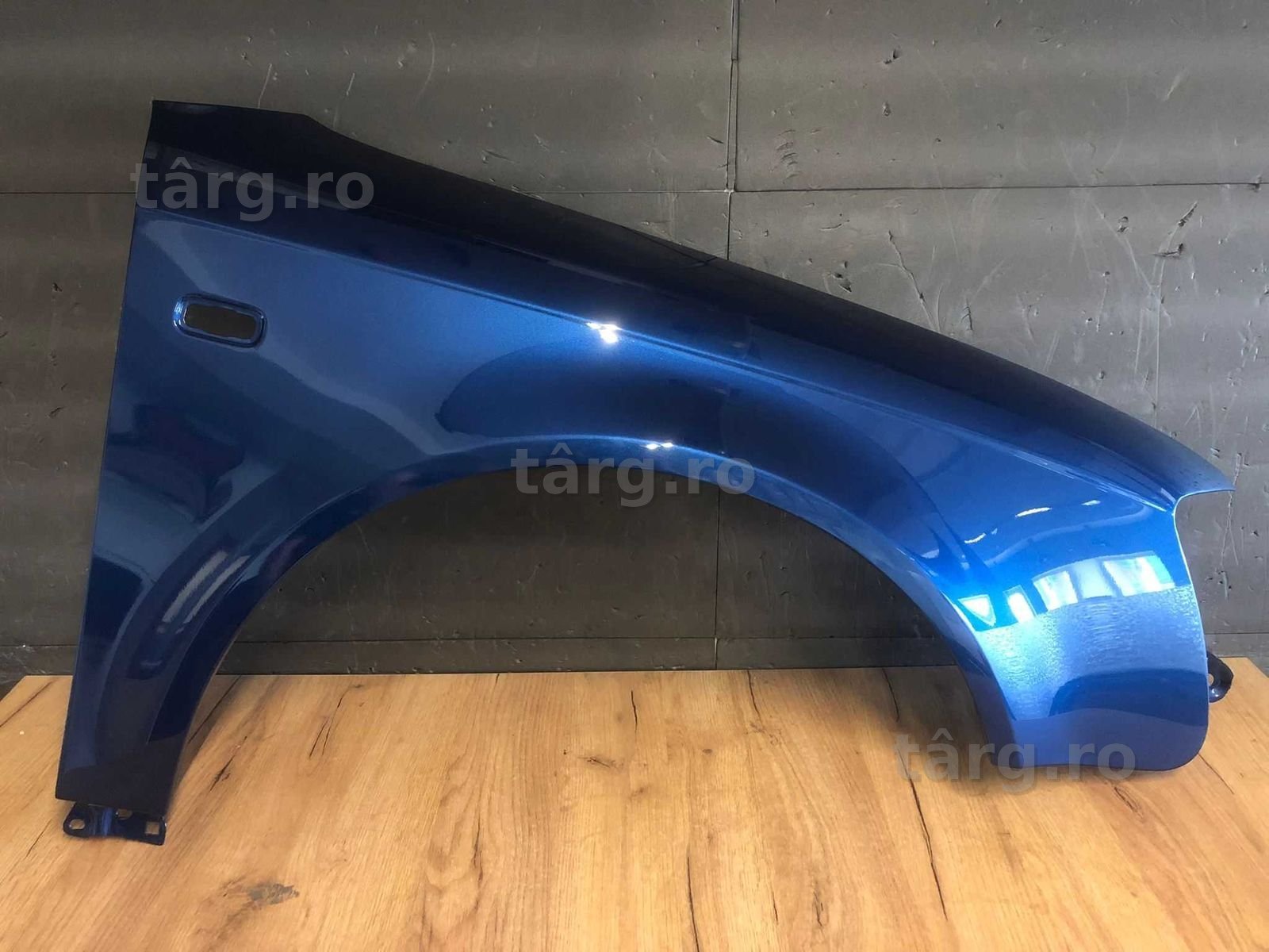 Aripa Fata Dreapta Audi A4 B7 An 2004-2007 (LZ5C (Albastru))