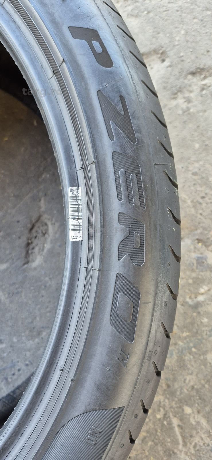 4 anvelope vara Pirelli 295/35/21.Pretul este pe bucata. 5
