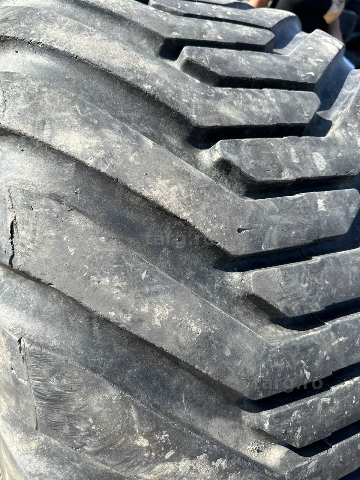 Cauciuc 550.60 r22,5 BKT 4