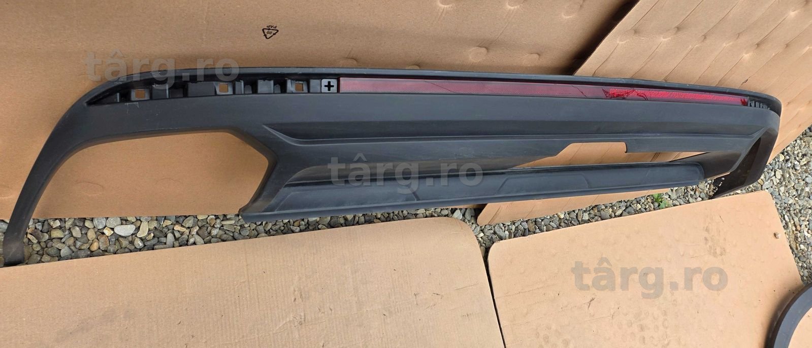 Difuzor bara spate Vw Touareg 3 CR 2018 2019 / 2020 / 2021 2022