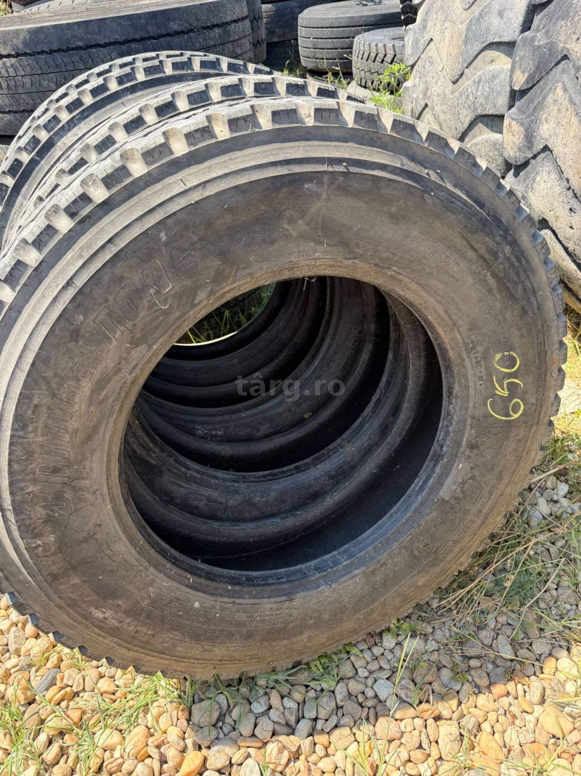 10r22,5 Bridgestone 4