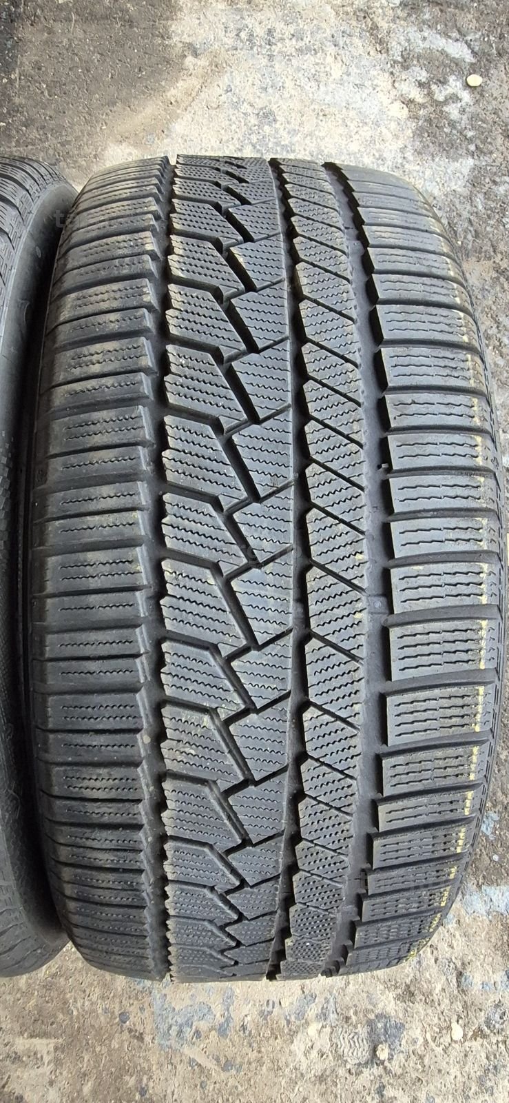 4 anvelope iarna Continental,fata 265/40/21,spate 295/35/21.Pret/buc. 2