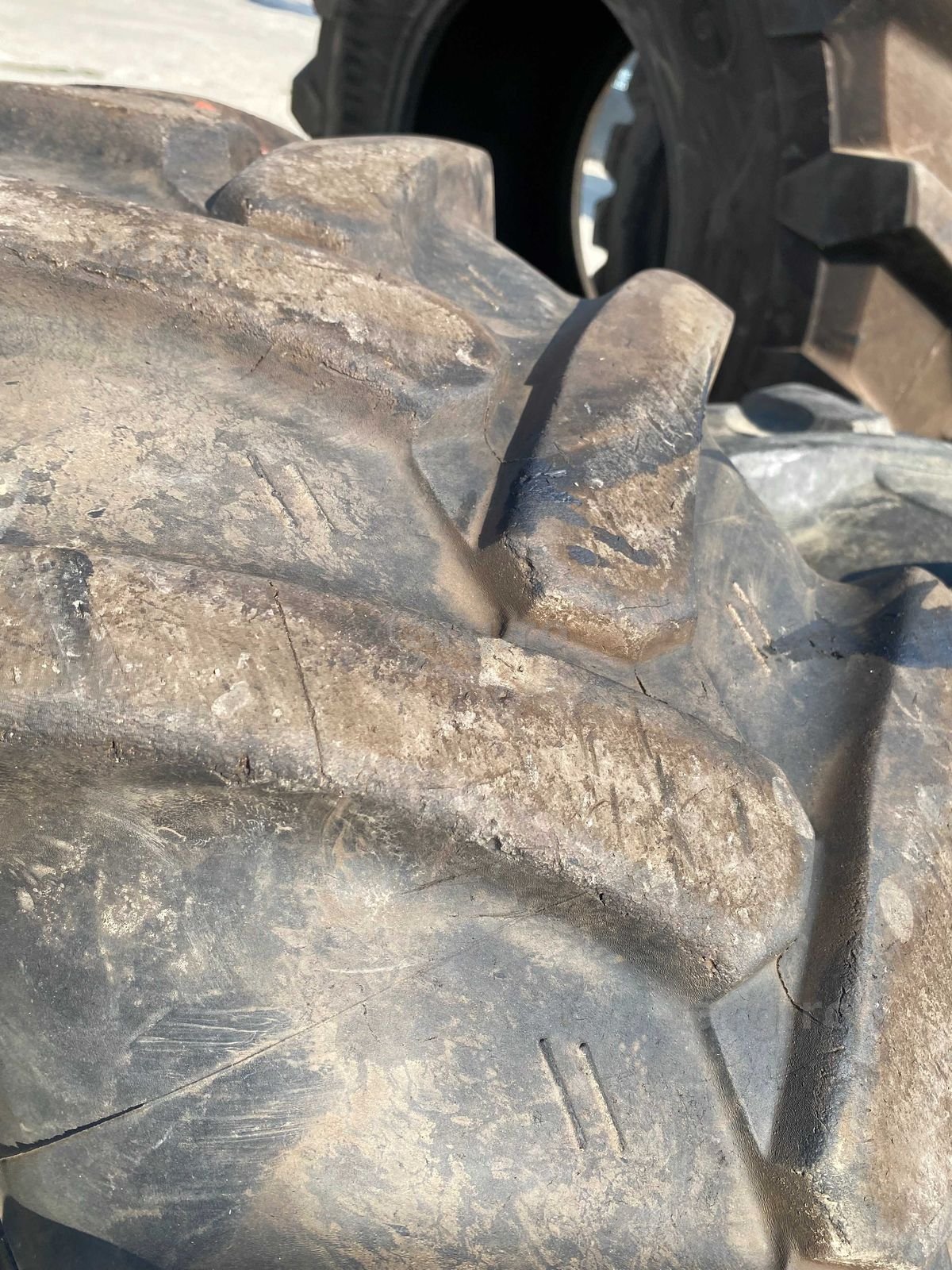 Anvelopa 15.5/80 R24 4